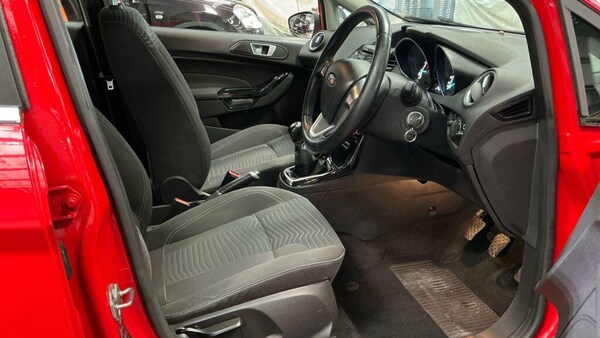 Used Ford Fiesta 2014 for sale - 76178930: Photo 13
