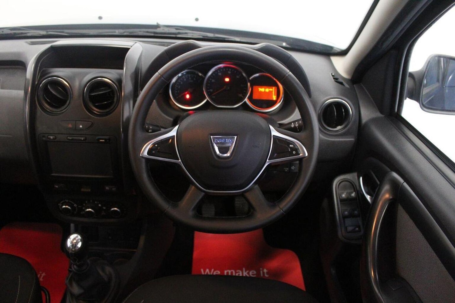 Used Dacia Duster 2018 for sale - 76186710: Photo 42