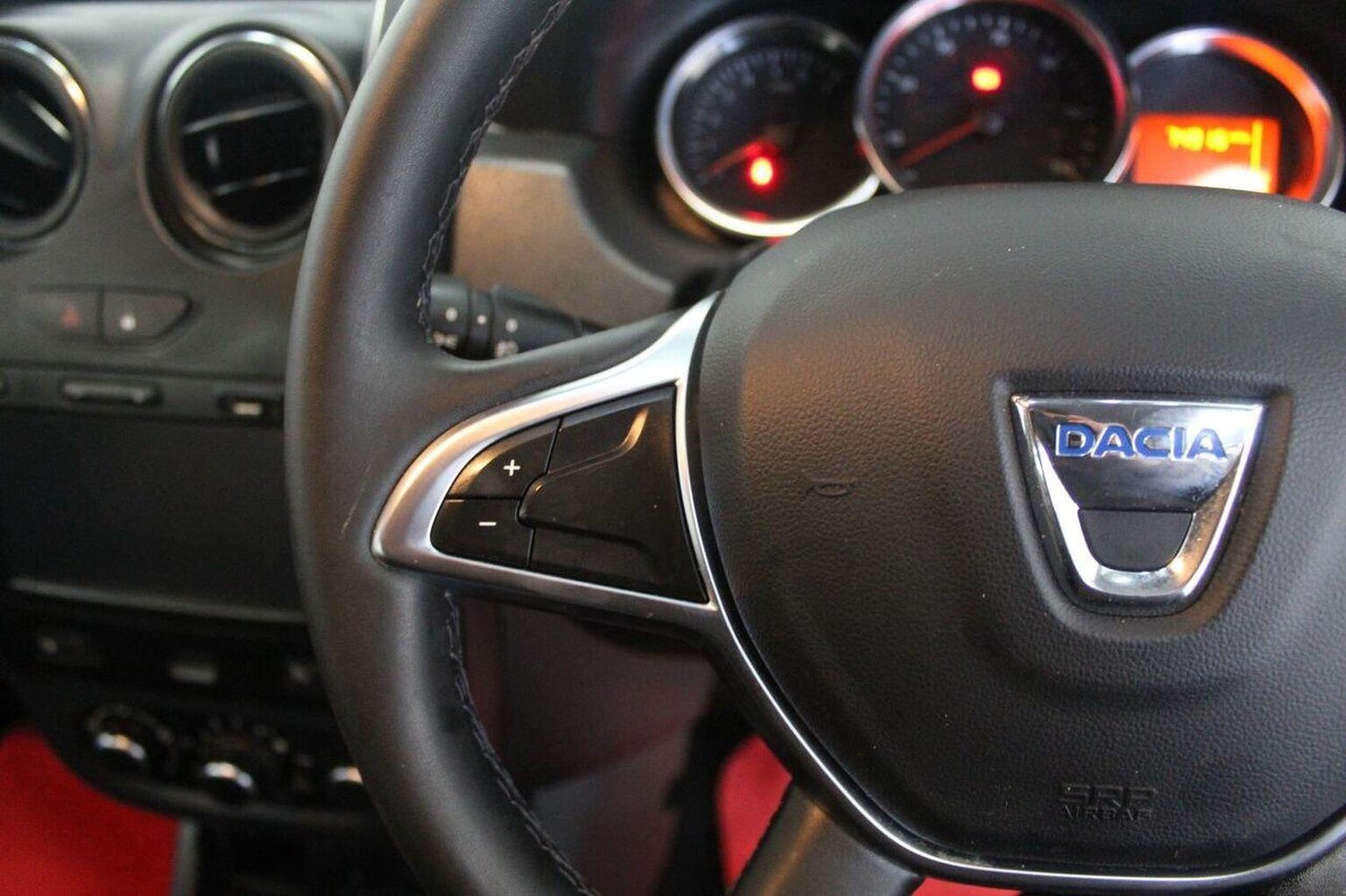 Used Dacia Duster 2018 for sale - 76186710: Photo 43