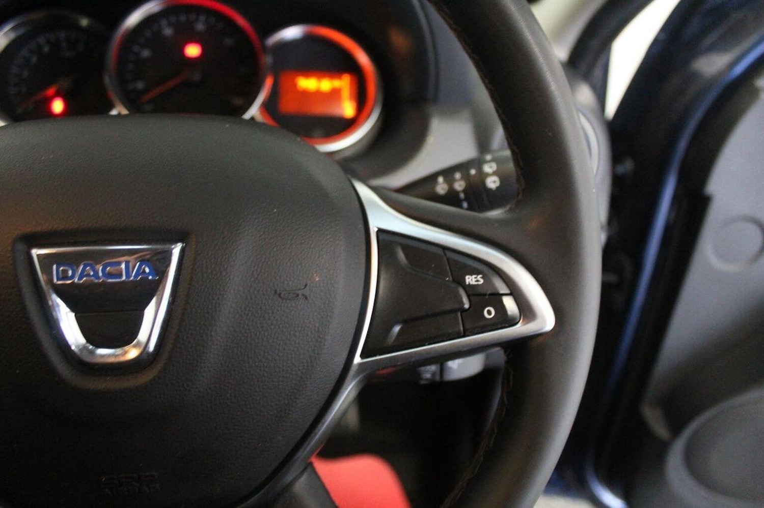 Used Dacia Duster 2018 for sale - 76186710: Photo 44