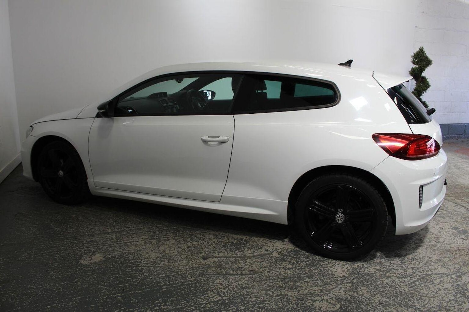 Used Volkswagen Scirocco 2017 for sale - 77096960: Photo 10