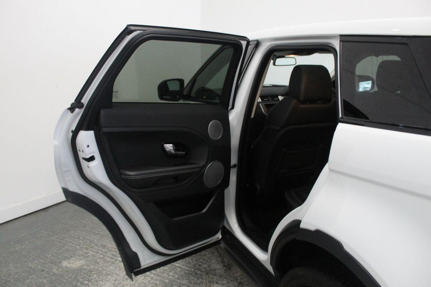 Used Land Rover Range Rover Evoque 2012 for sale - 77937832: Photo 31