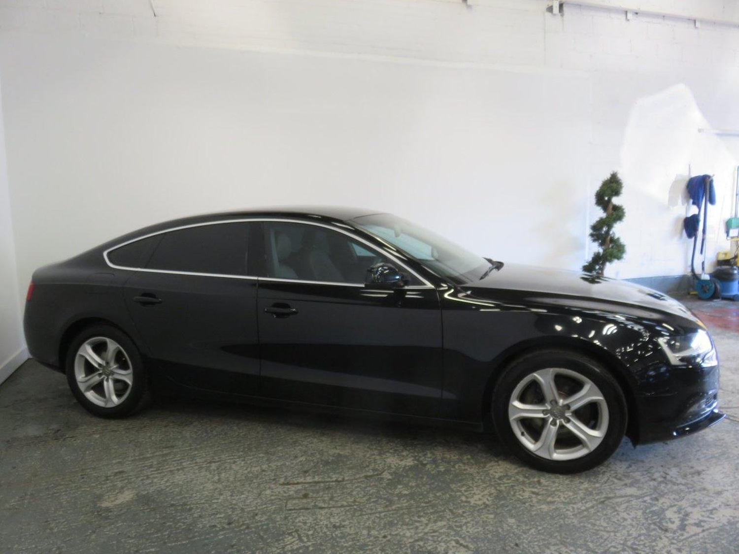 Used Audi A5 2012 for sale - 76186705: Photo 4