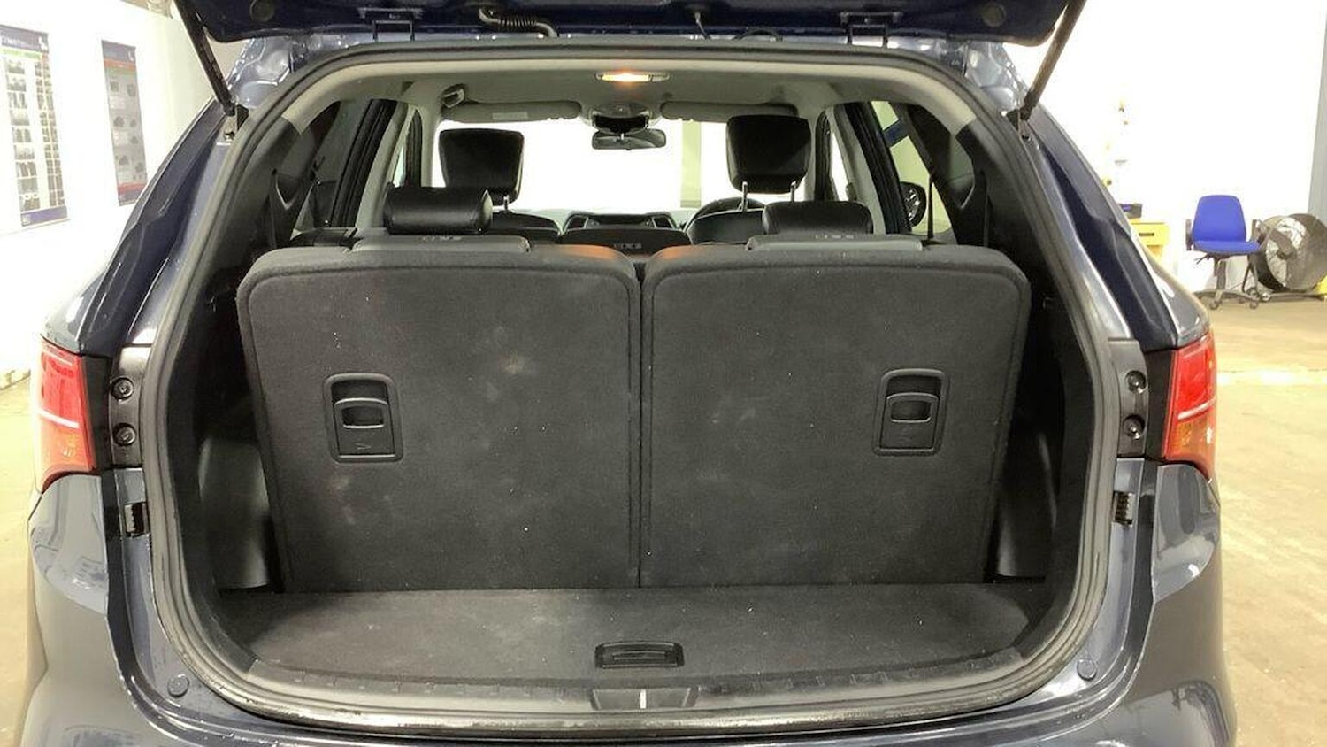 Used Hyundai Santa Fe 2013 for sale - 76904708: Photo 10