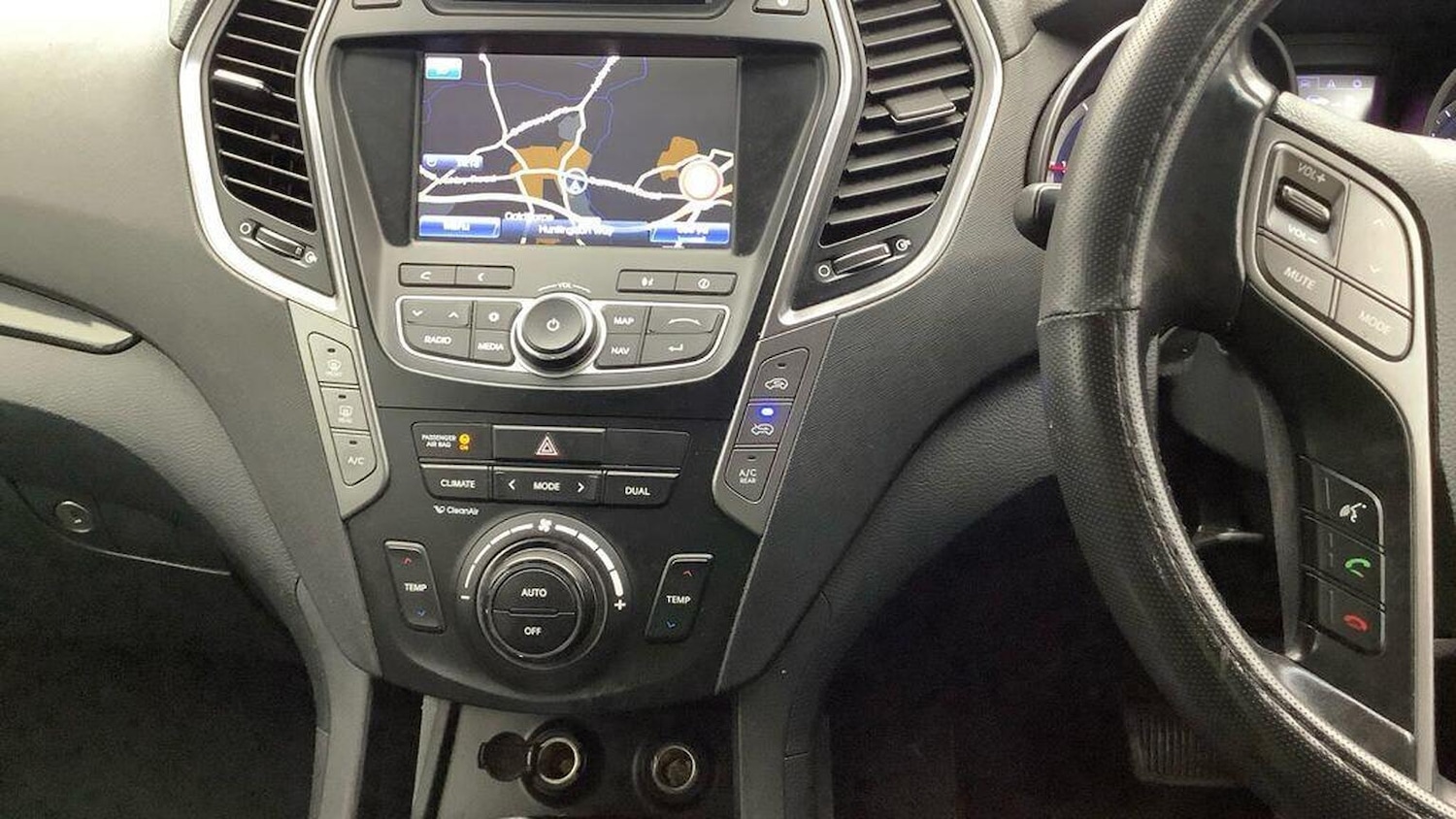 Used Hyundai Santa Fe 2013 for sale - 76904708: Photo 16