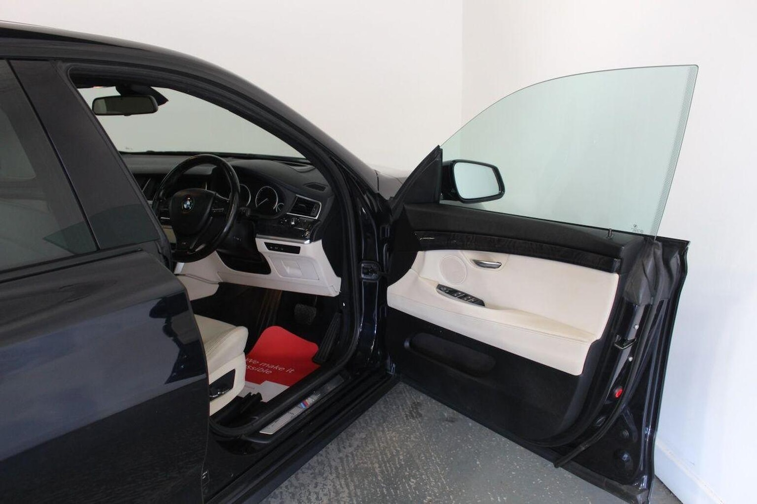 Used BMW 5 Series 2012 for sale - 77938070: Photo 28