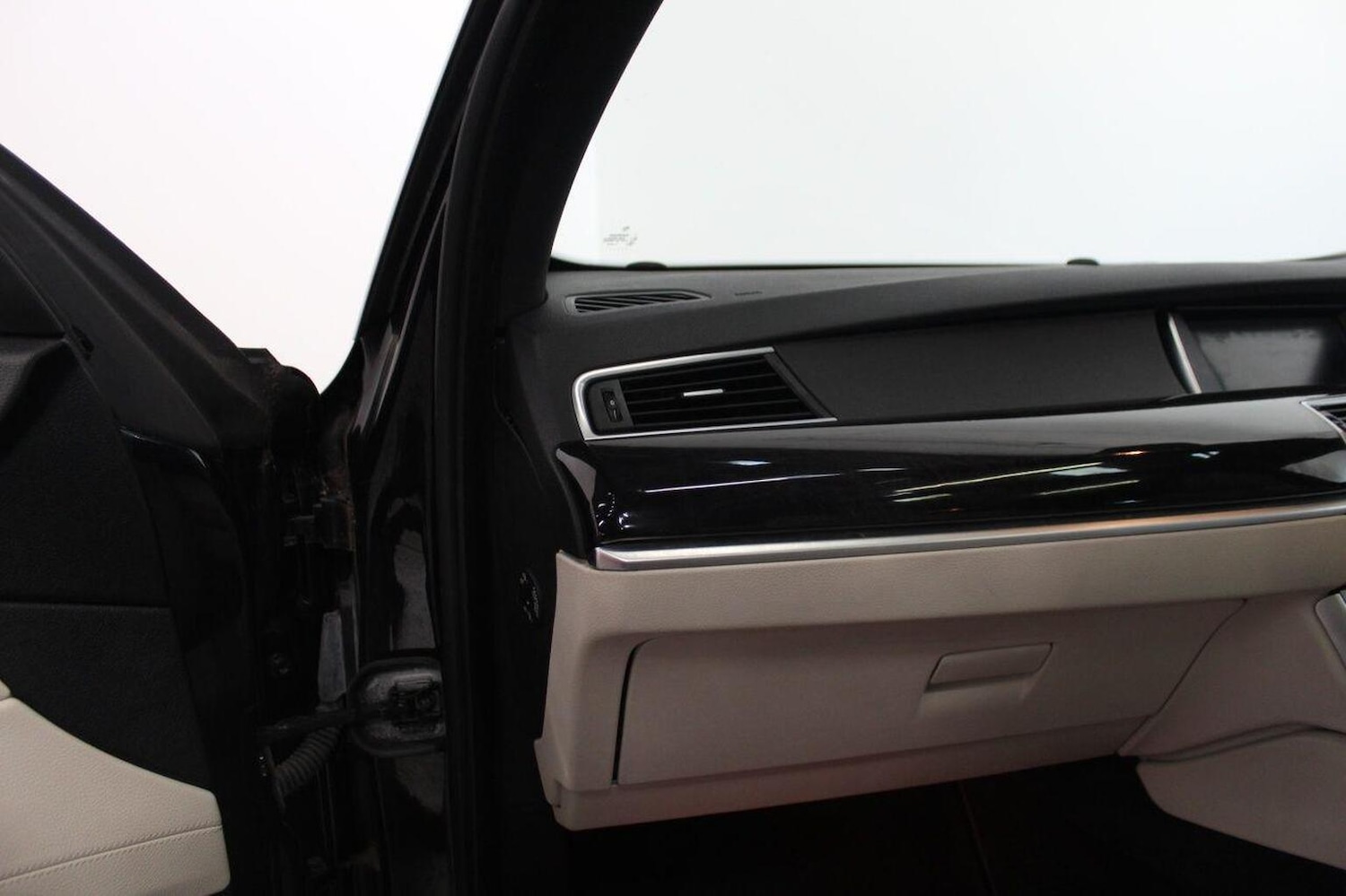 Used BMW 5 Series 2012 for sale - 77938070: Photo 34