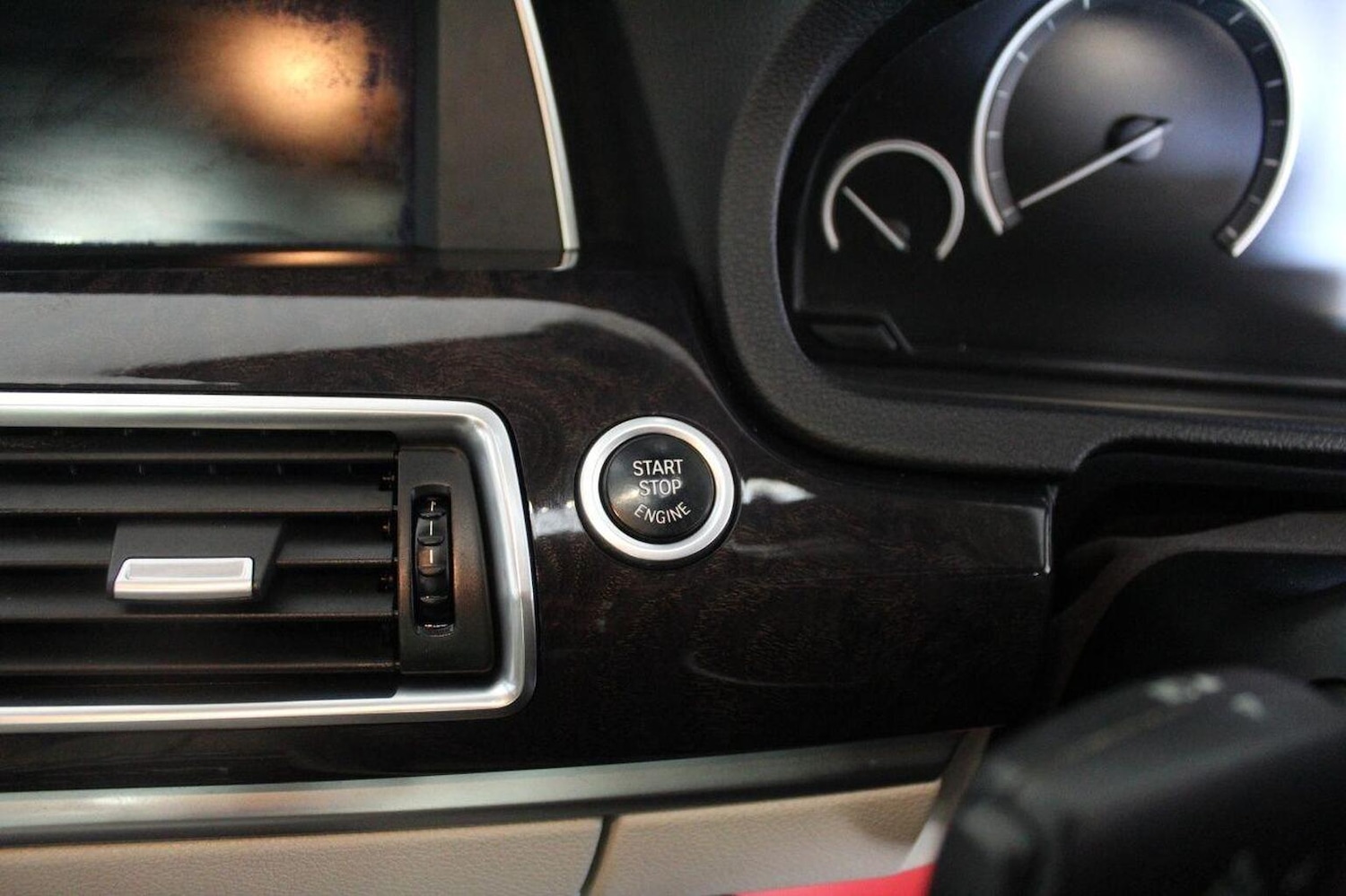 Used BMW 5 Series 2012 for sale - 77938070: Photo 43