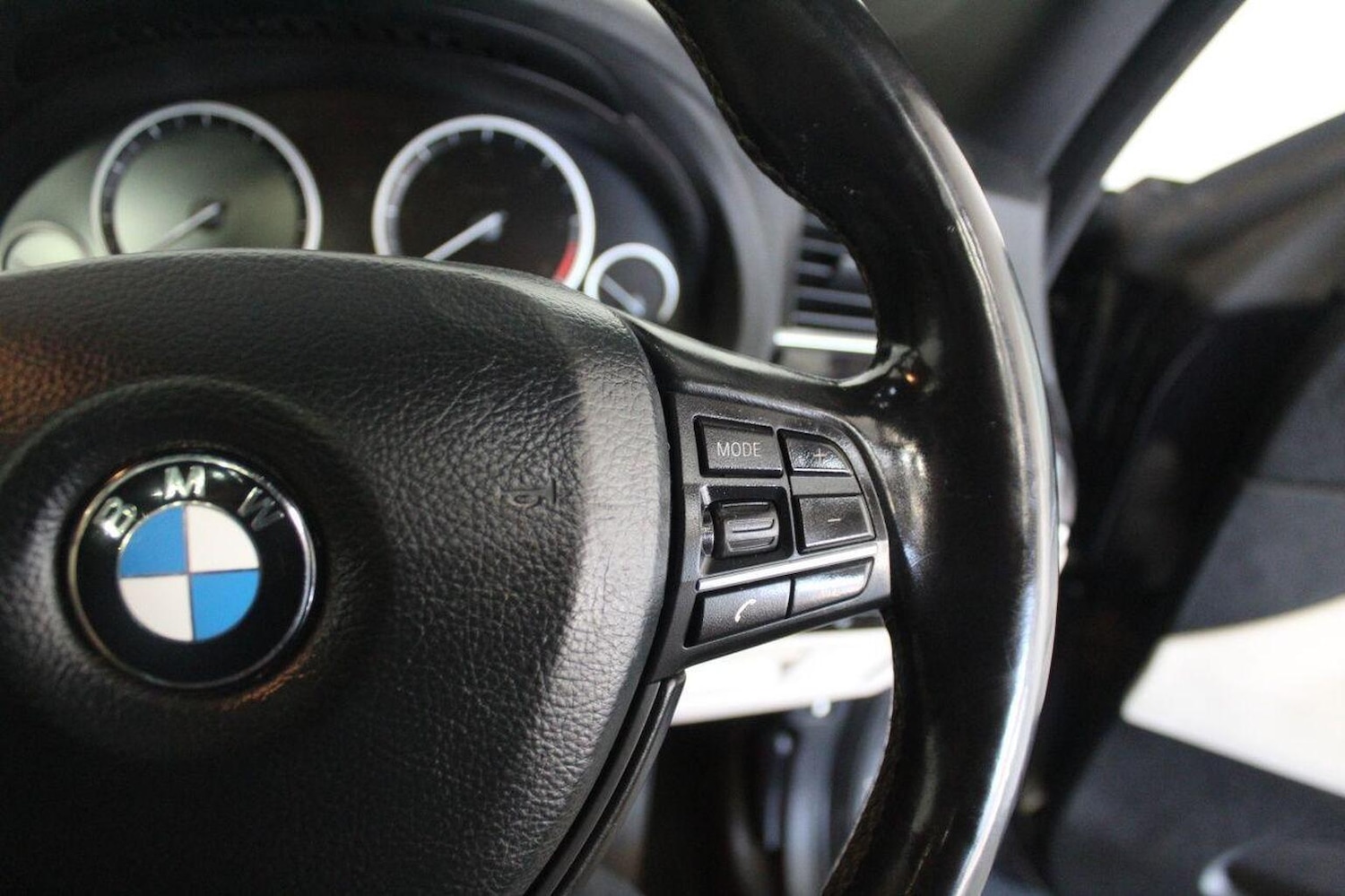 Used BMW 5 Series 2012 for sale - 77938070: Photo 51