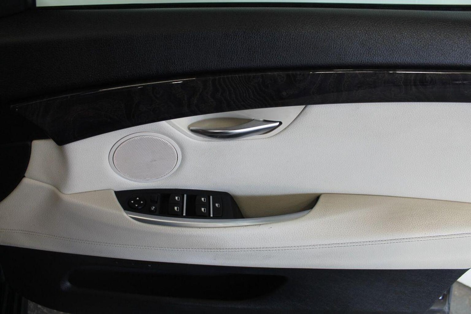 Used BMW 5 Series 2012 for sale - 77938070: Photo 53