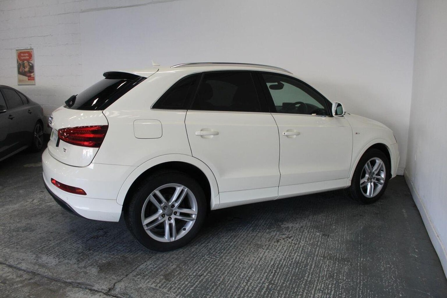 Used Audi Q3 2013 for sale - 76751792: Photo 11