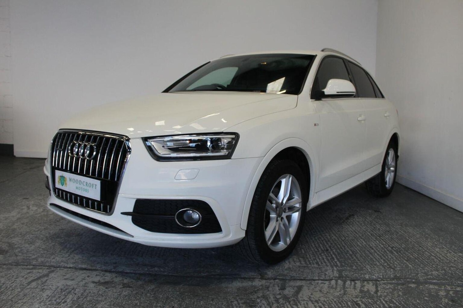 Used Audi Q3 2013 for sale - 76751792: Photo 2