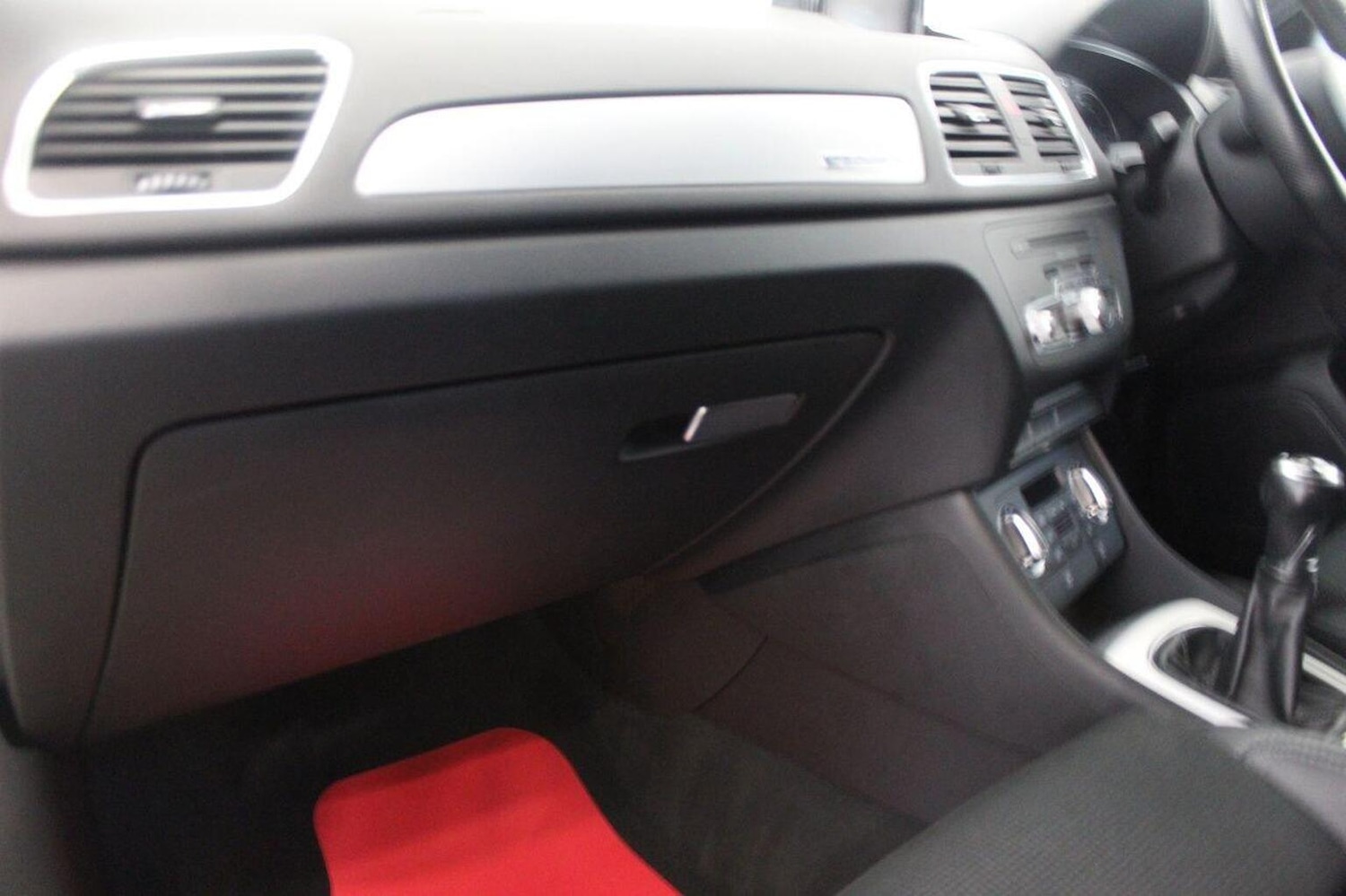 Used Audi Q3 2013 for sale - 76751792: Photo 30