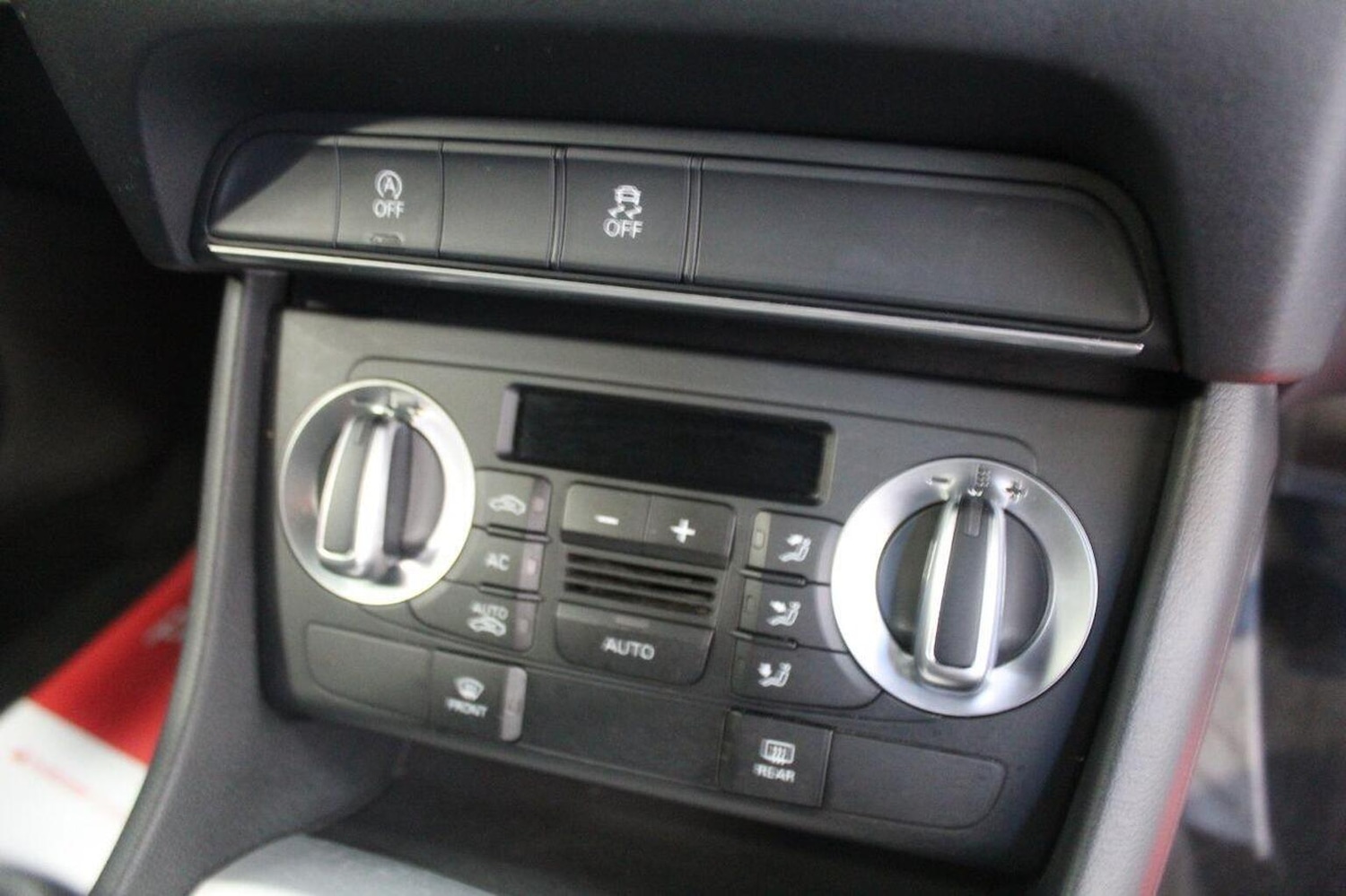 Used Audi Q3 2013 for sale - 76751792: Photo 41