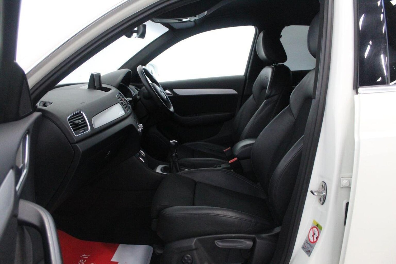 Used Audi Q3 2013 for sale - 76751792: Photo 49