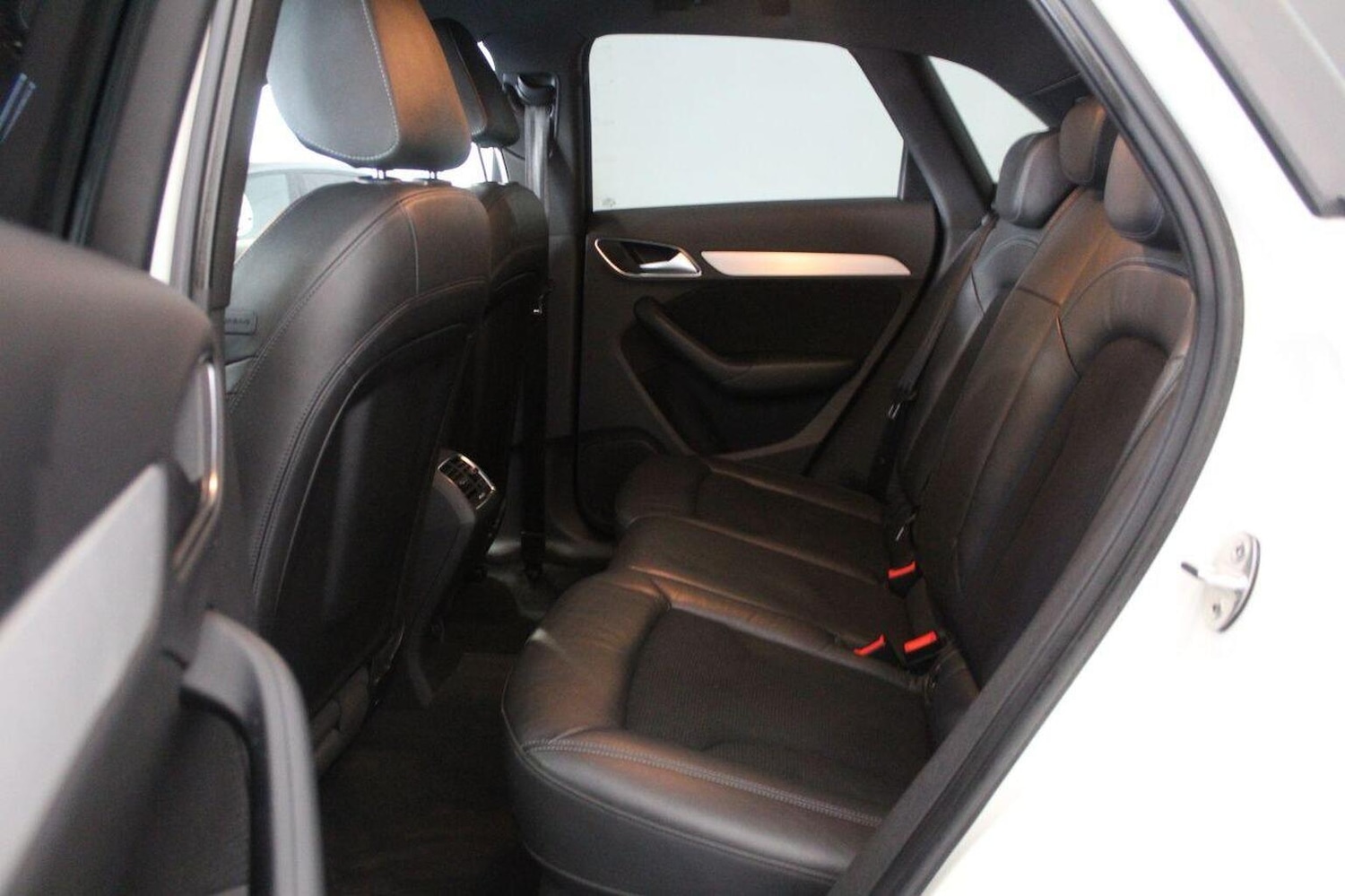 Used Audi Q3 2013 for sale - 76751792: Photo 51