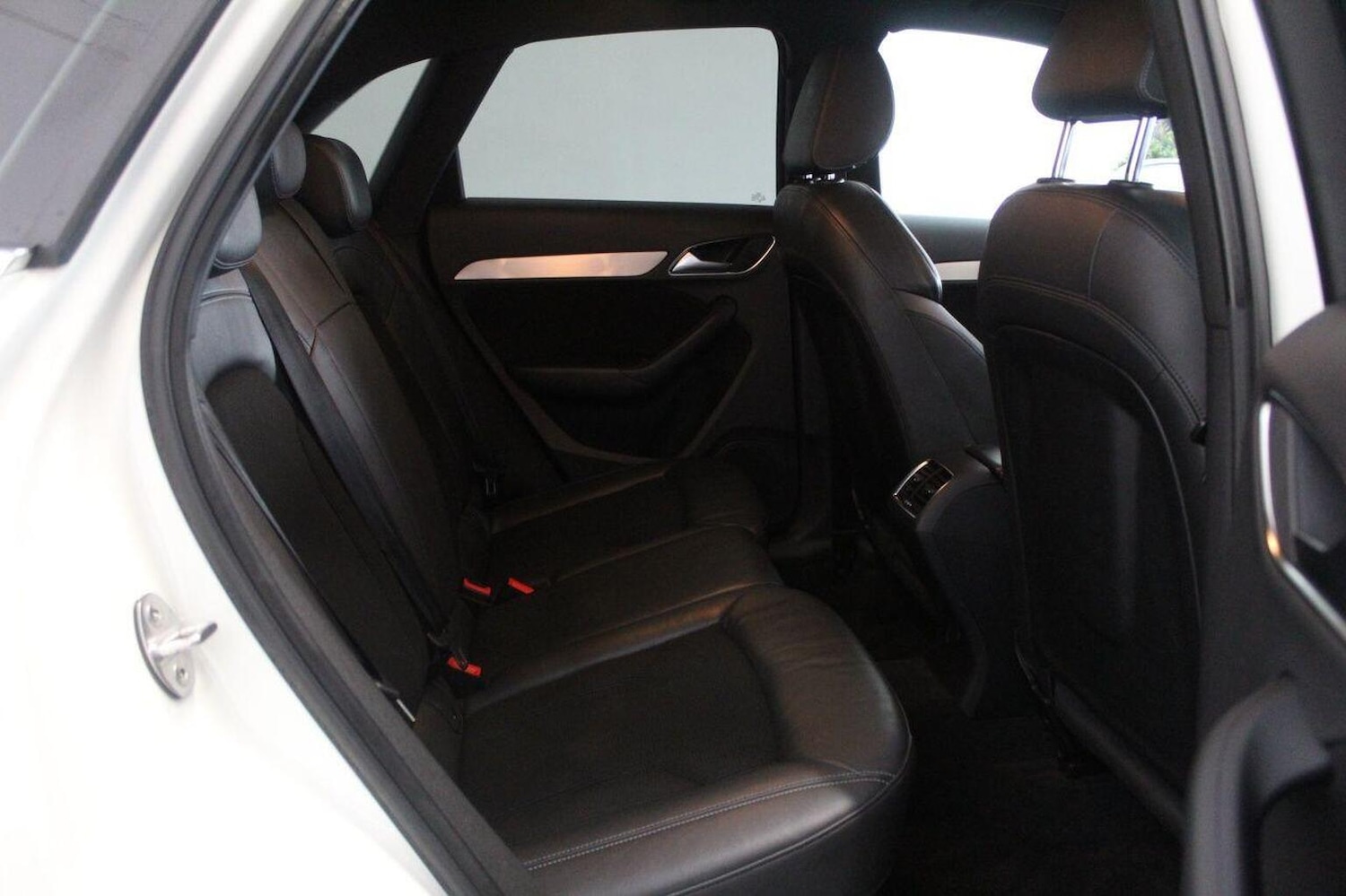 Used Audi Q3 2013 for sale - 76751792: Photo 52