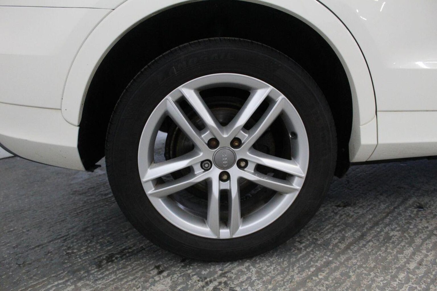 Used Audi Q3 2013 for sale - 76751792: Photo 56