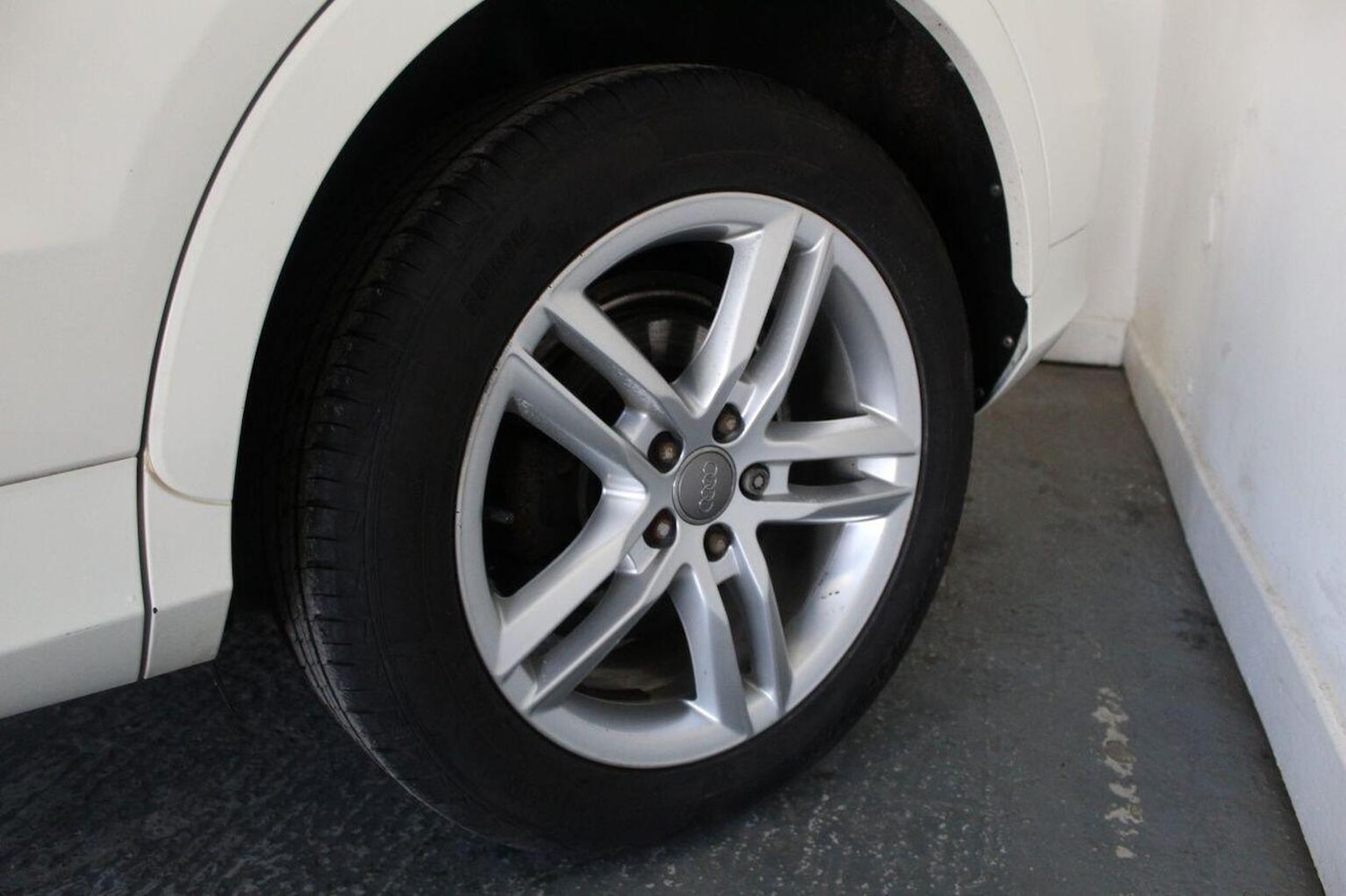 Used Audi Q3 2013 for sale - 76751792: Photo 57