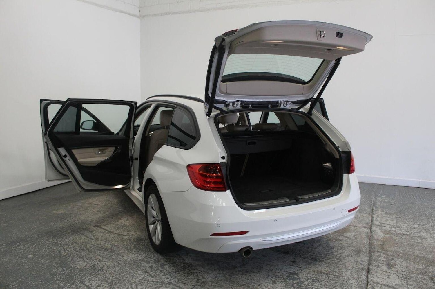 Used BMW 3 Series 2013 for sale - 77937851: Photo 19