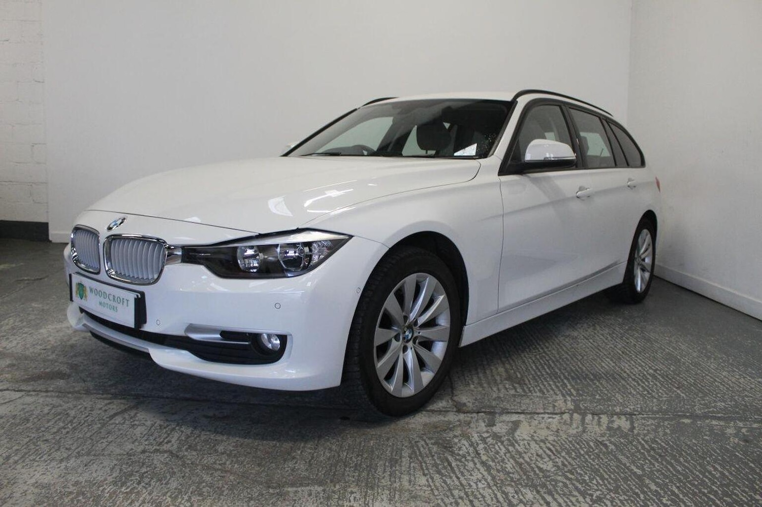 Used BMW 3 Series 2013 for sale - 77937851: Photo 2