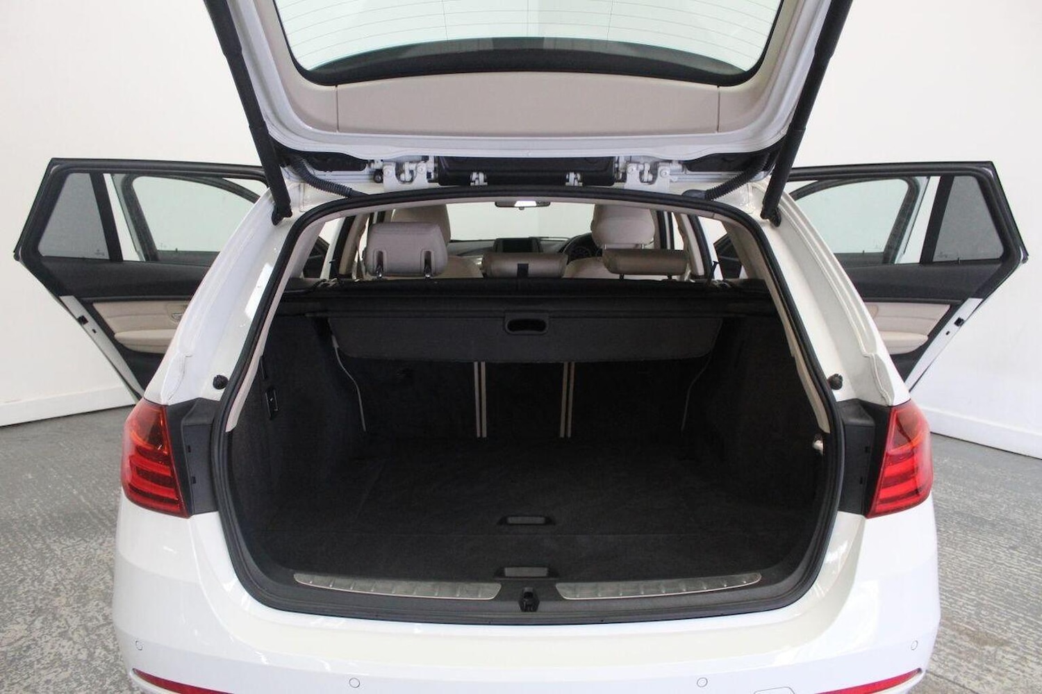 Used BMW 3 Series 2013 for sale - 77937851: Photo 22