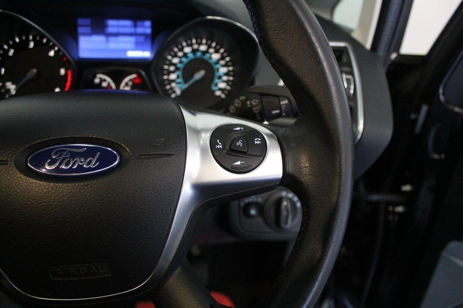 Used Ford C-Max 2015 for sale - 76058153: Photo 45