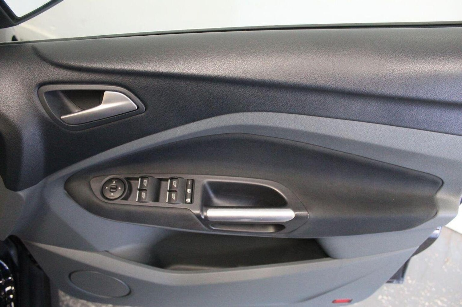 Used Ford C-Max 2015 for sale - 76058153: Photo 47