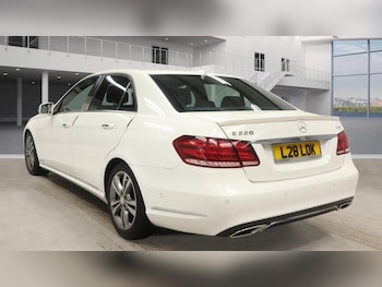 Used Mercedes-Benz E Class 2014 for sale - 77391920: Photo