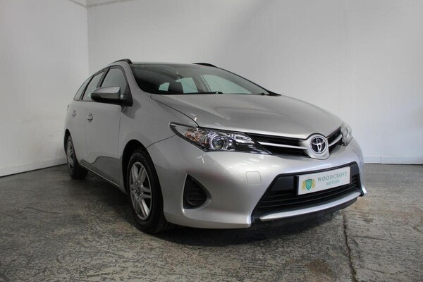 Used Toyota Auris 2015 for sale - 75033431: Photo 1