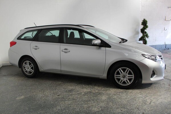 Used Toyota Auris 2015 for sale - 75033431: Photo 4