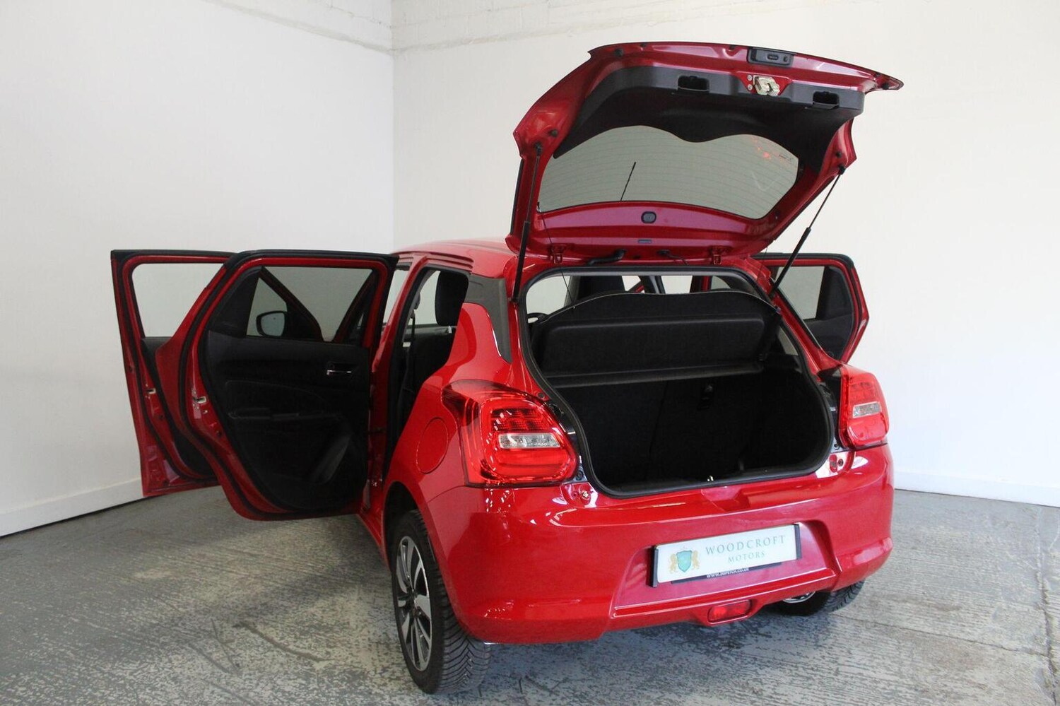 Used Suzuki Swift 2017 for sale - 76178967: Photo 20