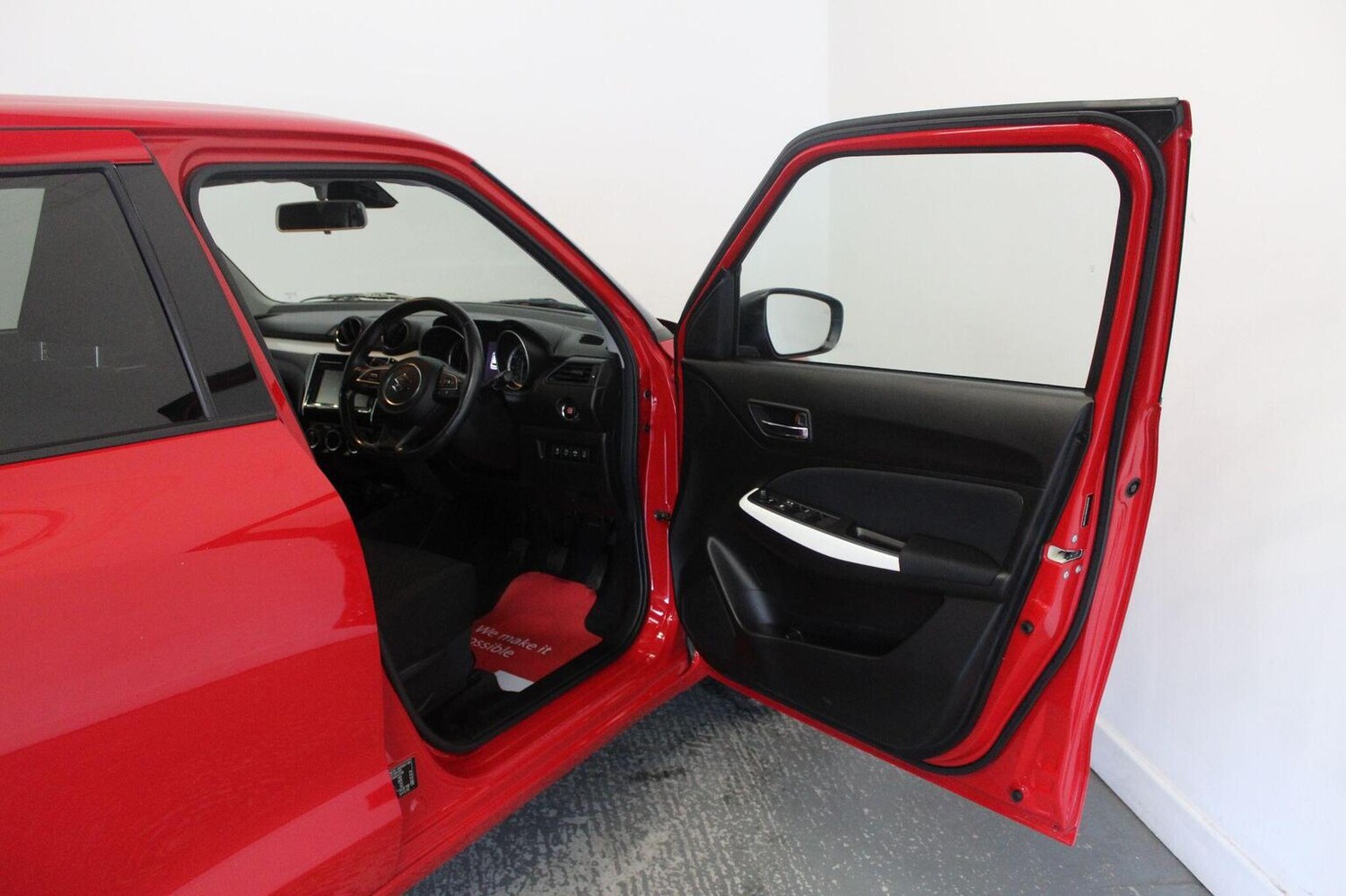 Used Suzuki Swift 2017 for sale - 76178967: Photo 24