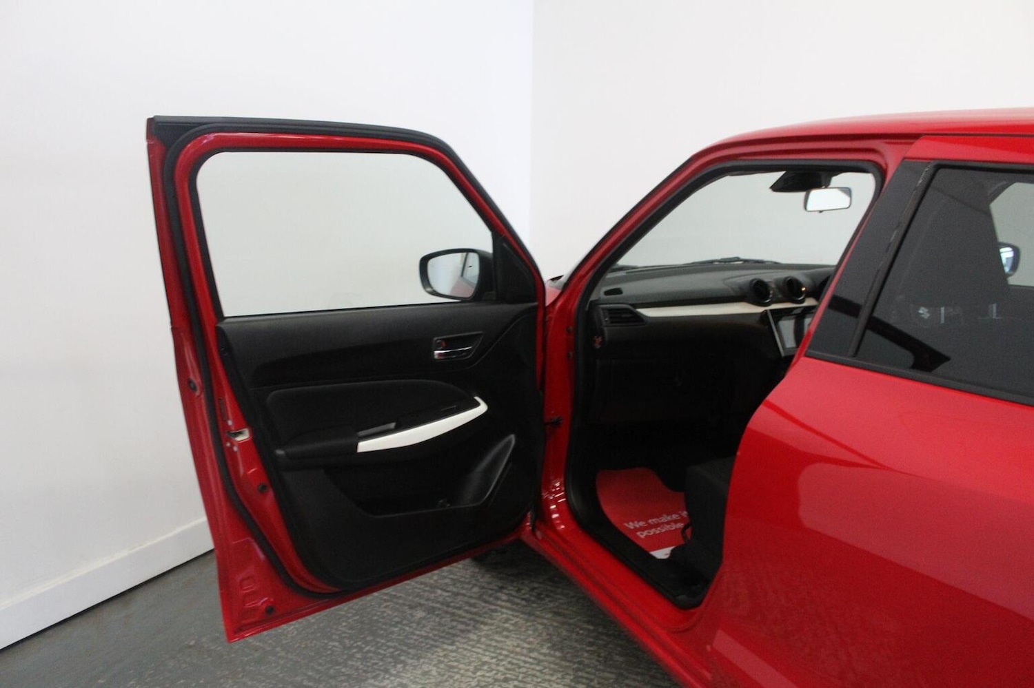 Used Suzuki Swift 2017 for sale - 76178967: Photo 26