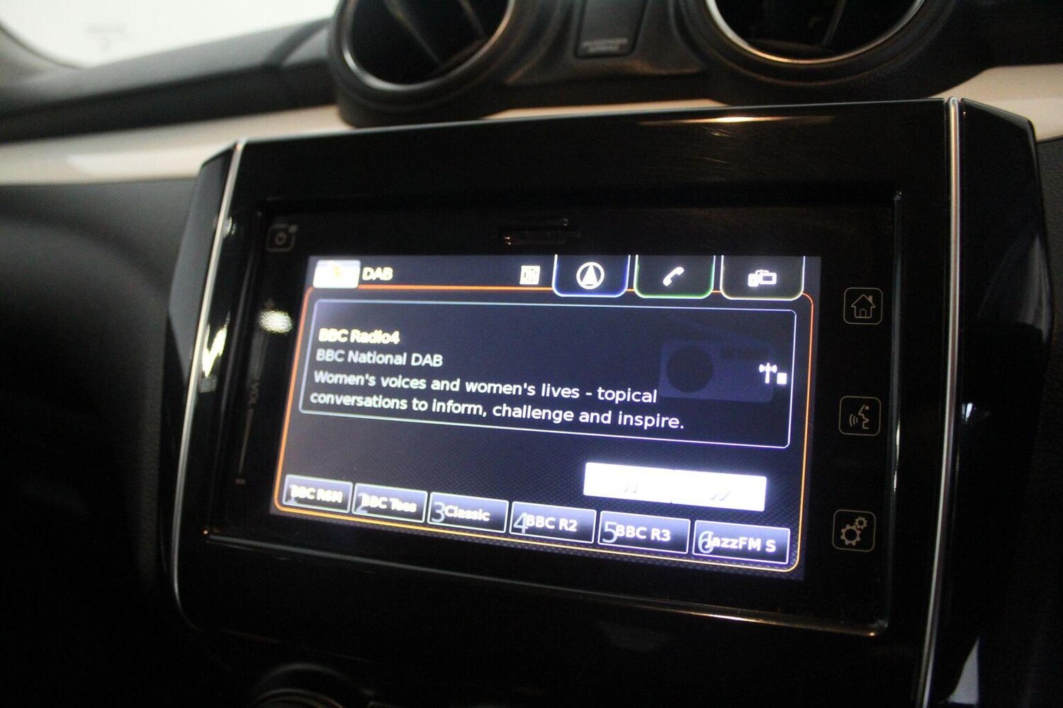 Used Suzuki Swift 2017 for sale - 76178967: Photo 34