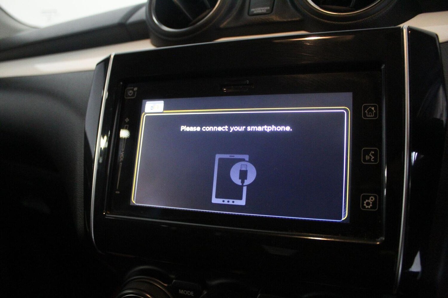 Used Suzuki Swift 2017 for sale - 76178967: Photo 38