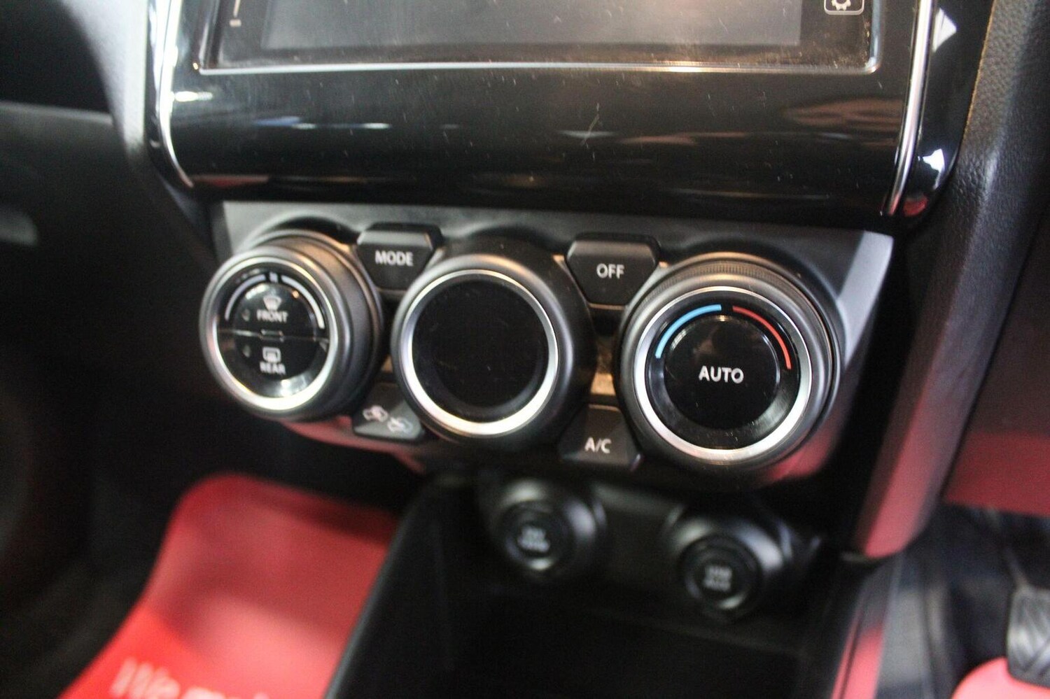 Used Suzuki Swift 2017 for sale - 76178967: Photo 40