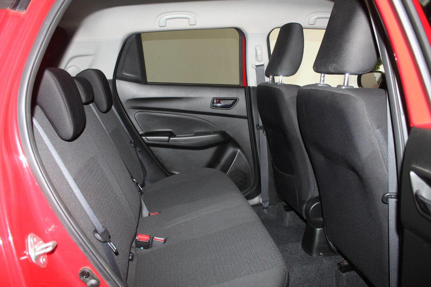 Used Suzuki Swift 2017 for sale - 76178967: Photo 52