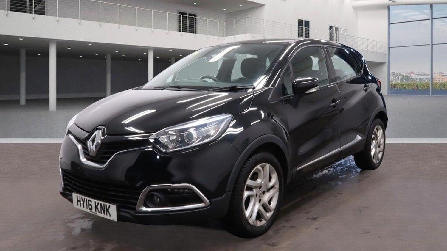 Used Renault Captur 2016 for sale - 76565174: Photo 3