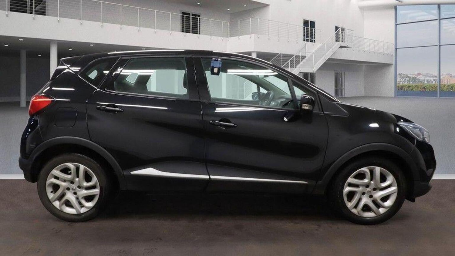 Used Renault Captur 2016 for sale - 76565174: Photo 9