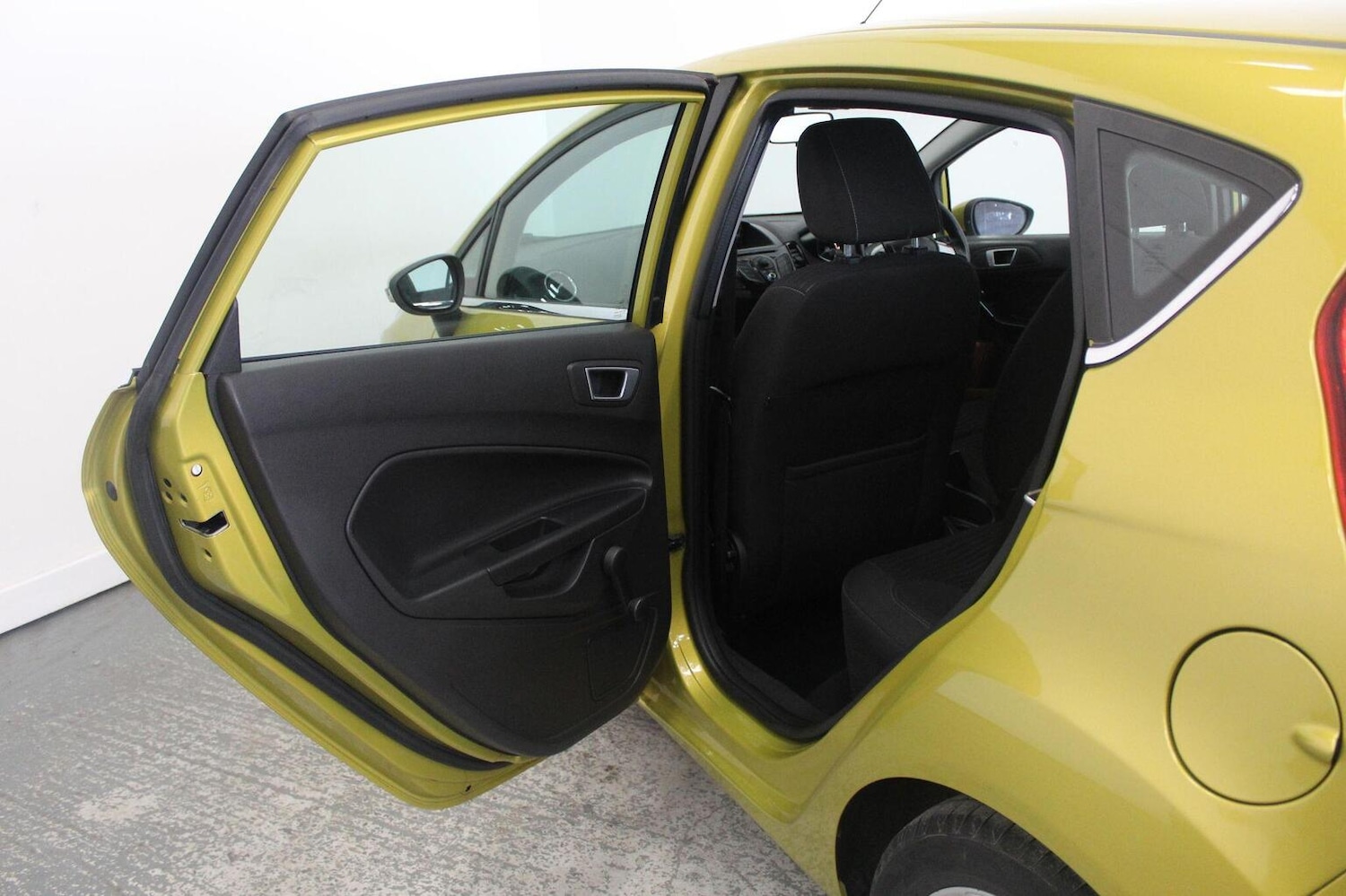 Used Ford Fiesta 2013 for sale - 77937919: Photo 25