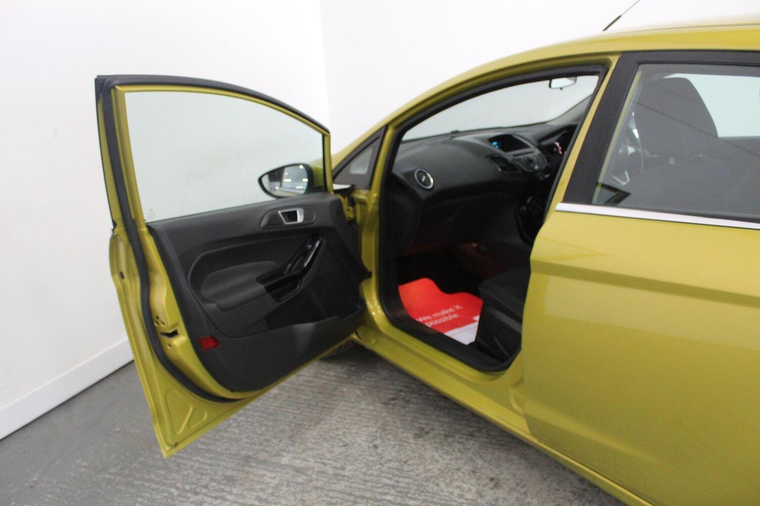 Used Ford Fiesta 2013 for sale - 77937919: Photo 26