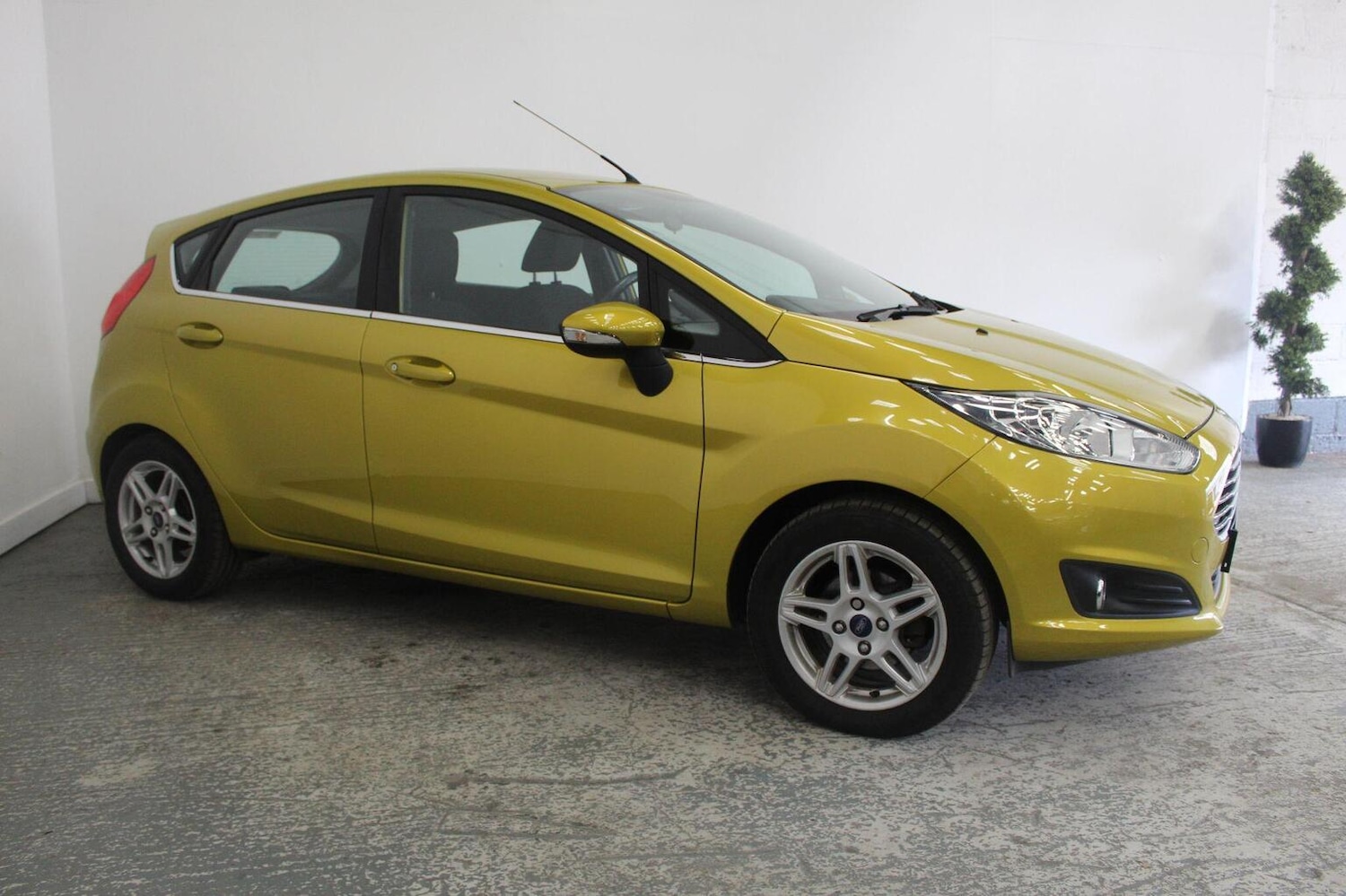 Used Ford Fiesta 2013 for sale - 77937919: Photo 4