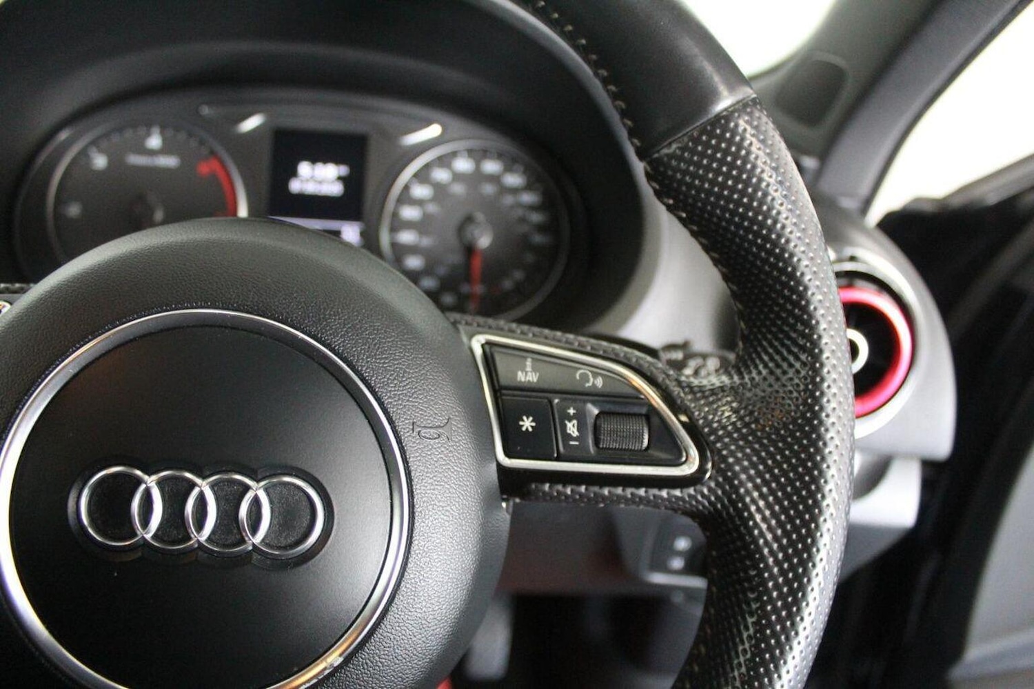 Used Audi A3 2014 for sale - 76521052: Photo 43