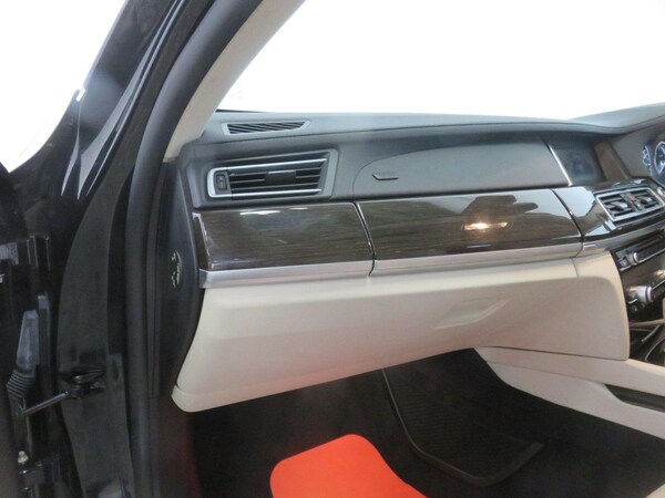 Used BMW 7 Series 2013 for sale - 70787820: Photo 30