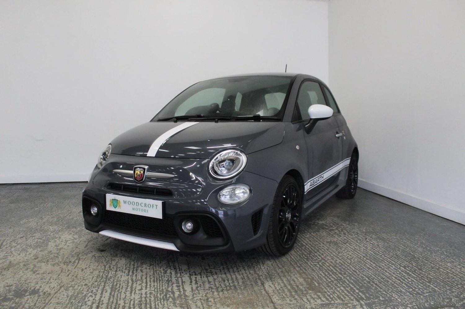Used Abarth 595 2016 for sale - 76376908: Photo 2