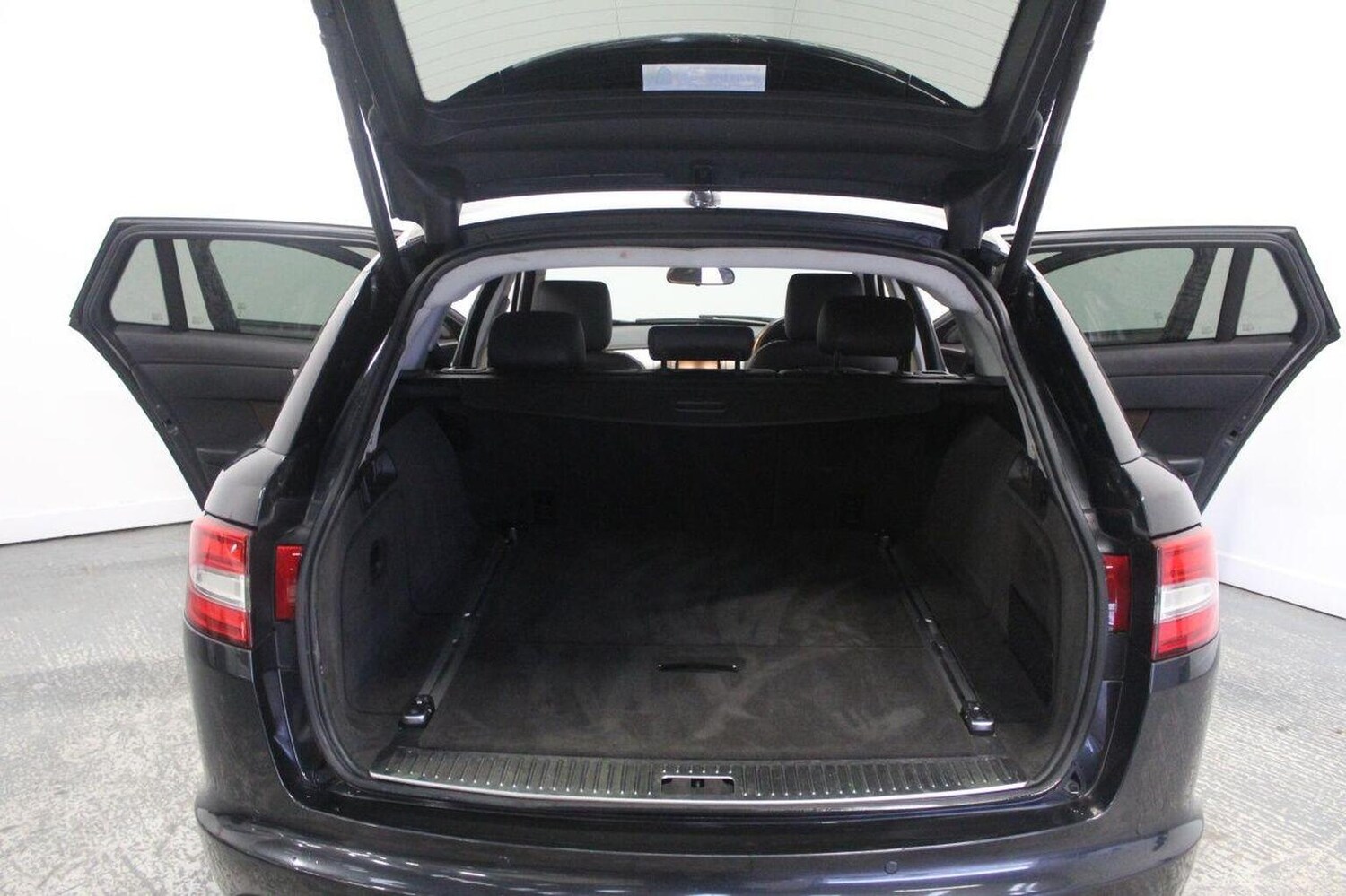 Used Jaguar XF 2013 for sale - 76830345: Photo 24