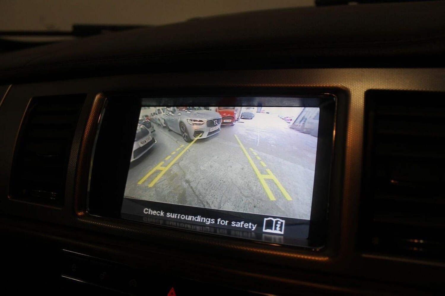 Used Jaguar XF 2013 for sale - 76830345: Photo 43