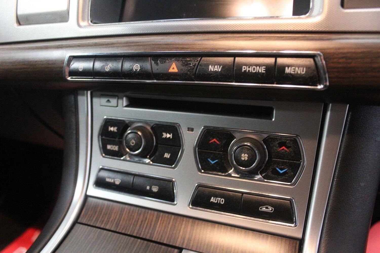 Used Jaguar XF 2013 for sale - 76830345: Photo 45