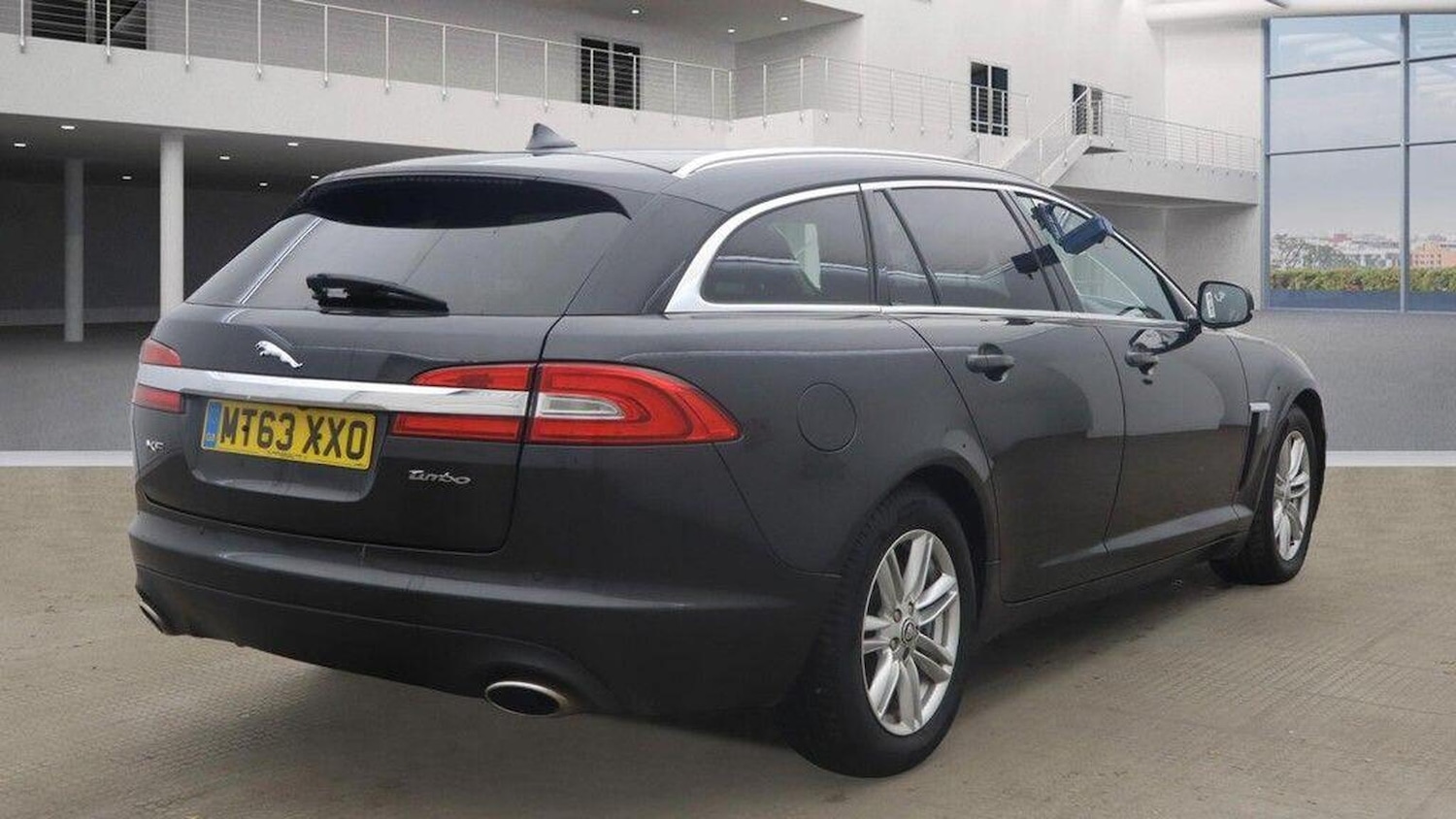 Used Jaguar XF 2013 for sale - 76830345: Photo 5